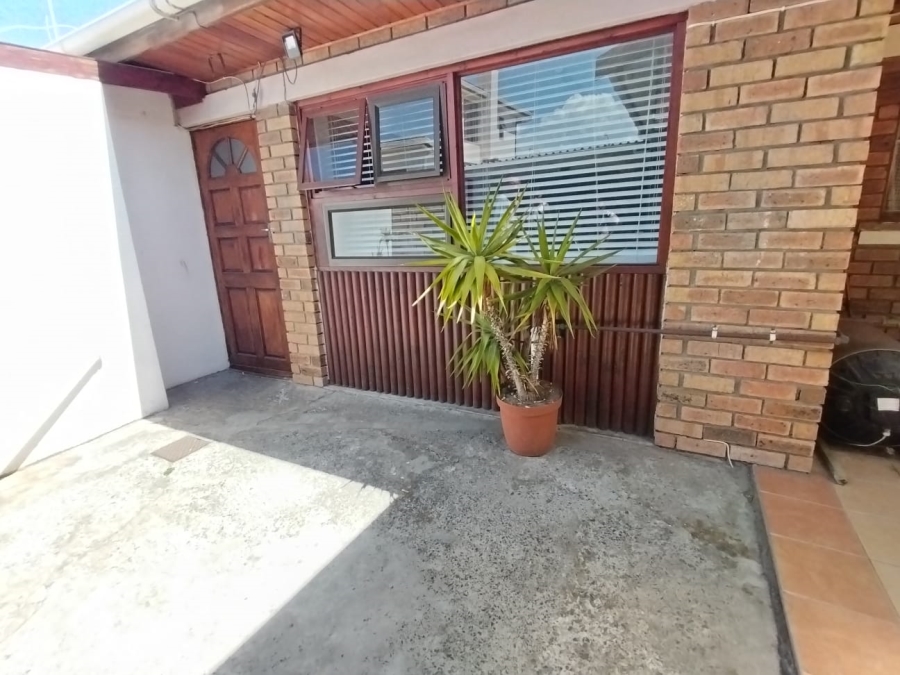 5 Bedroom Property for Sale in Crawford Western Cape